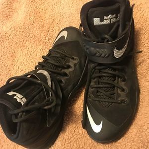 Lebron James Soldier 8